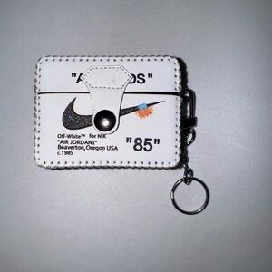 White AirPods Pro case